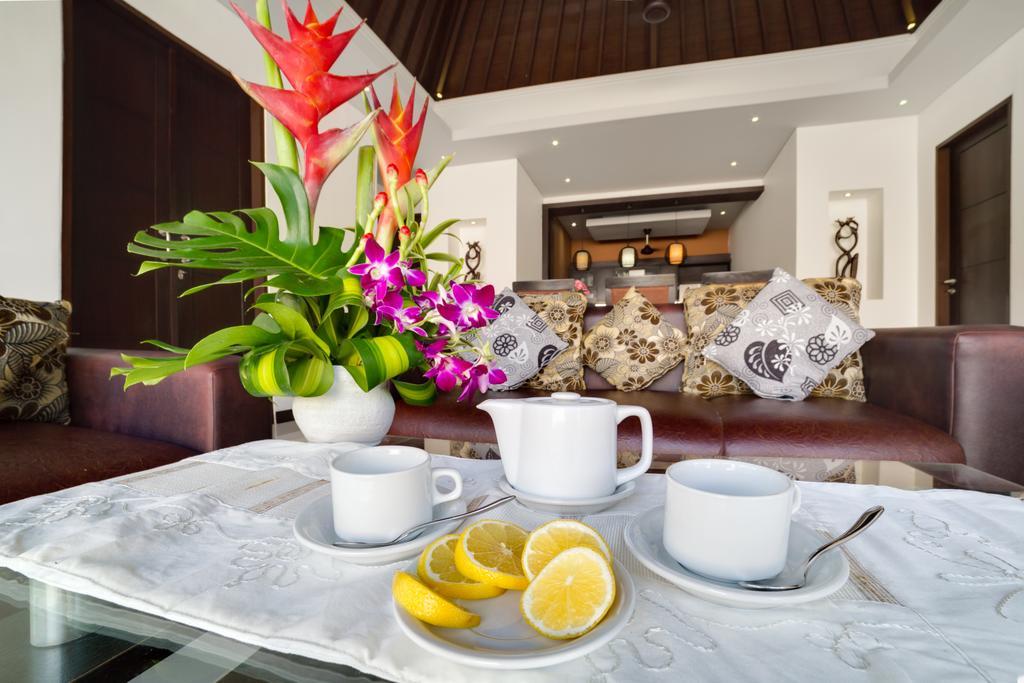 D&G Villas Nusa Dua Nusa Dua  Buitenkant foto