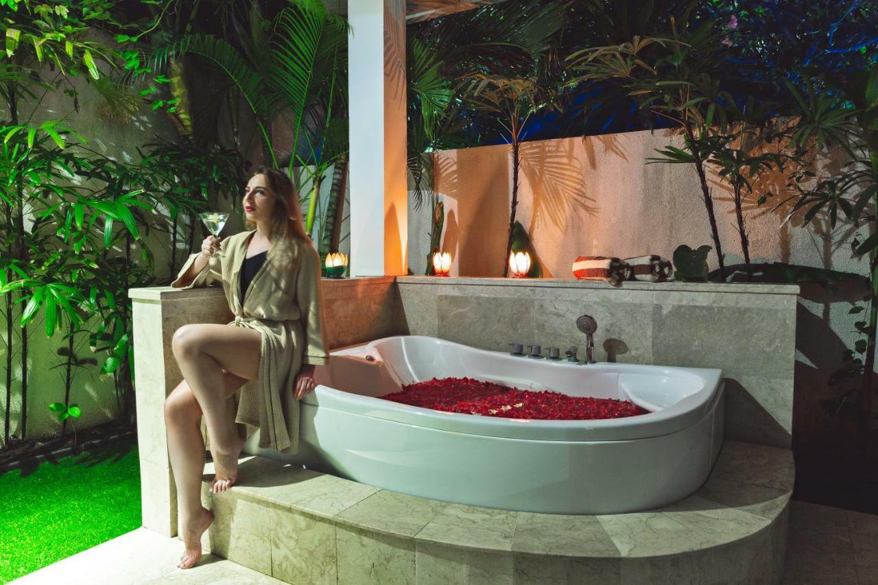 D&G Villas Nusa Dua Nusa Dua  Buitenkant foto